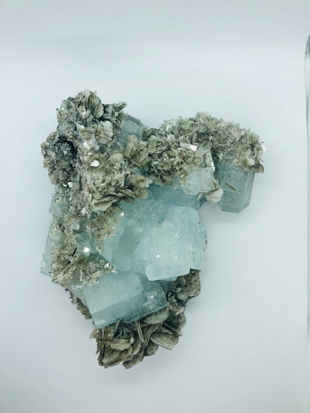 Aquamarine with Mica - RopesandRocks