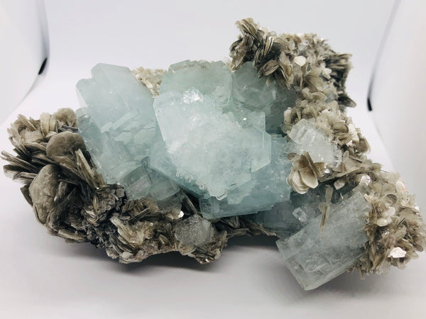 Aquamarine with Mica - RopesandRocks